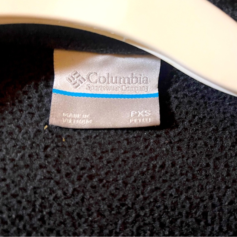 Women’s Black Columbia Fleece